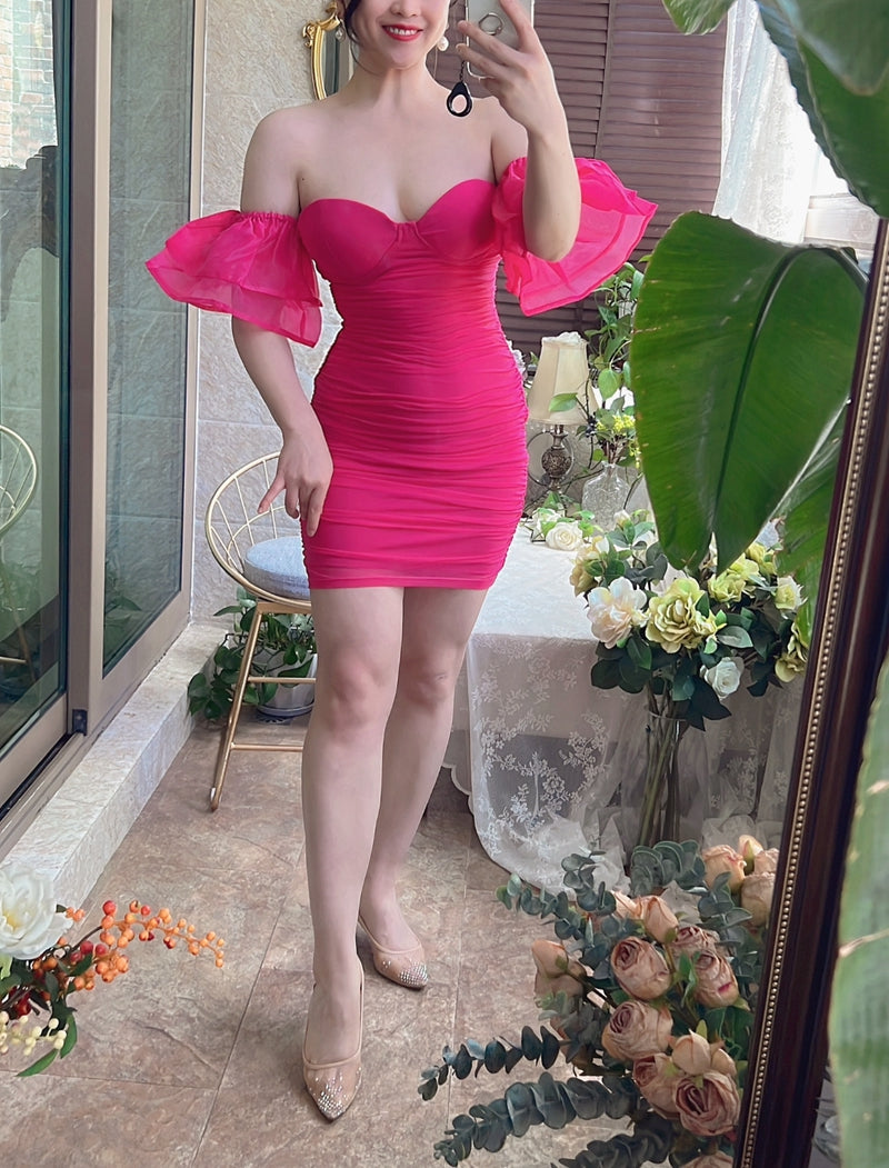 Pure Desire And Sexy Rose Red High Elastic Tube Top, Slim Fit And Hip-hugging, Flying Sleeve Dress And Small Dress, Showing White Skin