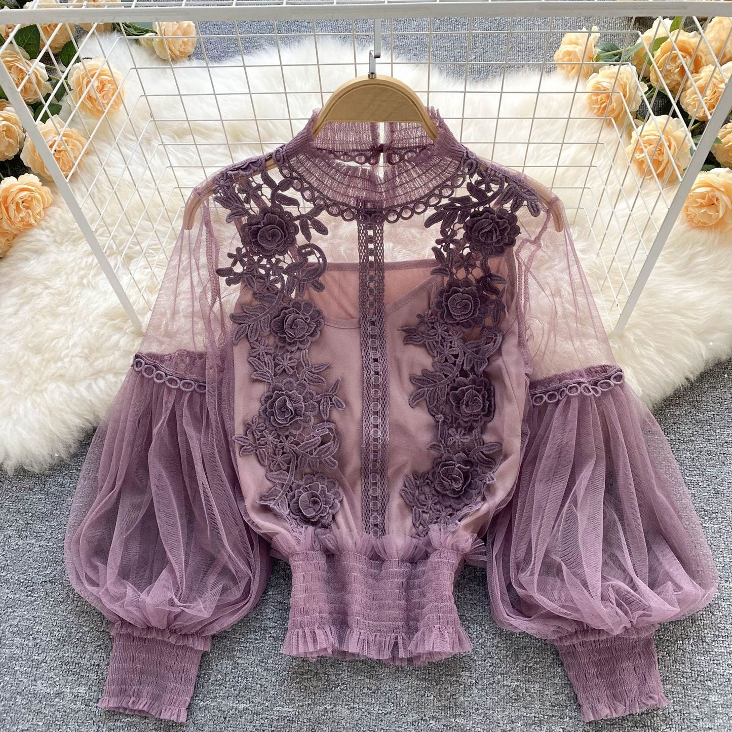 Design Sense Niche Three-dimensional Flower Collage Perspective Mesh Lantern Sleeve Slim Short Top Female Lace Bottoming Shirt