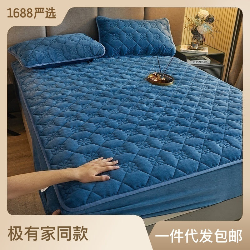 Milk Velvet Quilted Bed Sheet Single Piece Winter Thickened Coral Flannel Bed Cover Three-piece Set Mattress Protector Sheet