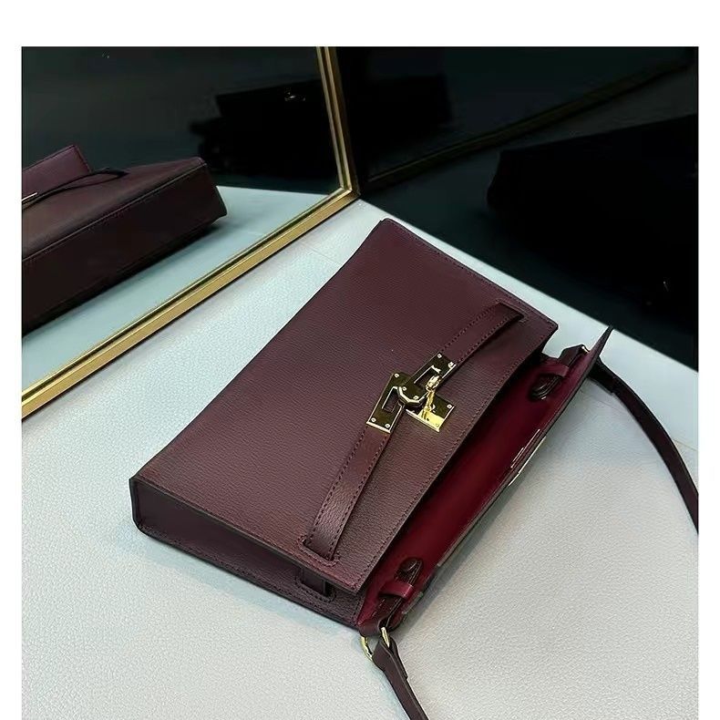 French High-end 2023 New Commuter Kelly Bag Fashionable Shoulder Bag Flip Underarm Bag Commuter Crossbody Women&#039;s Bag